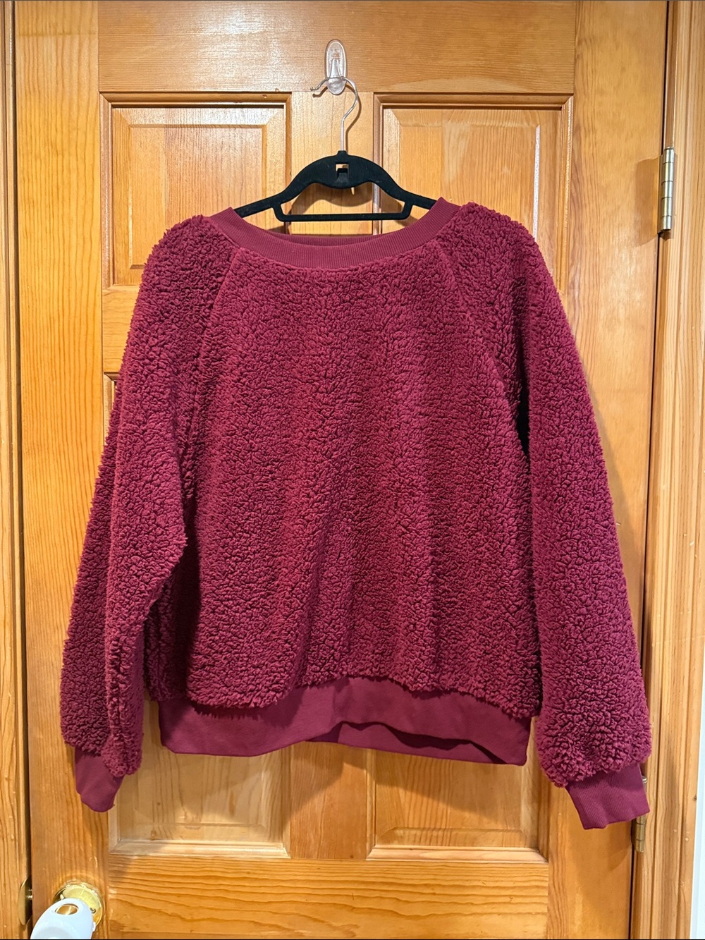 NWT Old Navy loose cozy Sherpa sweatshirt size large .